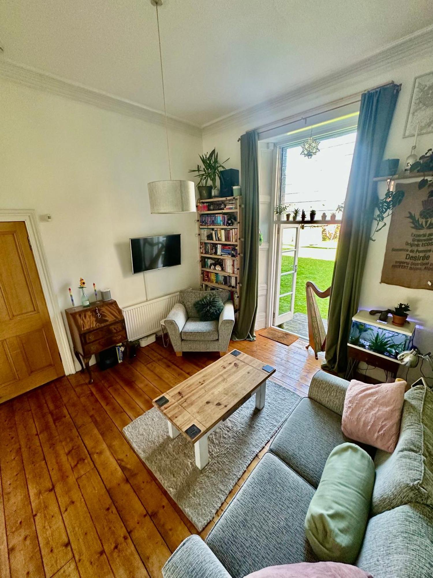 Quirky Apartment In Leith Edinburgh Exterior photo